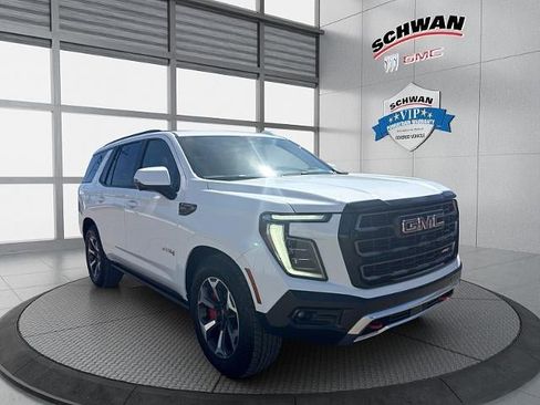 Used 2025 GMC Yukon AT4 Ultimate w/ LPO, Floor Liner Package AWD/4WD image 2