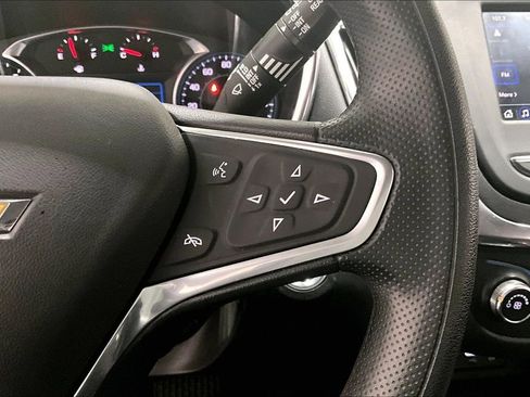 Used 2022 Chevrolet Equinox LT image 12