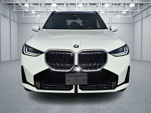 Certified 2025 BMW X3 xDrive30i image 2