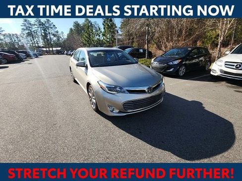Used 2013 Toyota Avalon Limited image 3