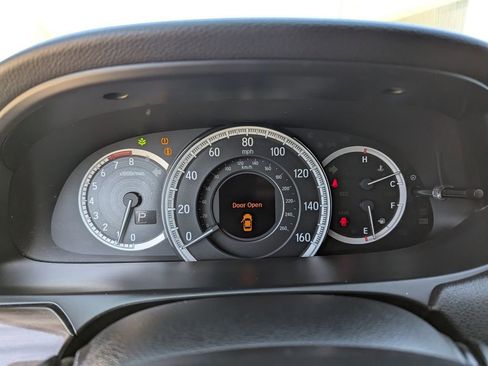 Used 2017 Honda Accord Touring image 27