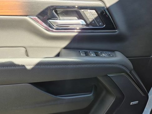 New 2026 GMC Yukon Denali AWD/4WD image 11