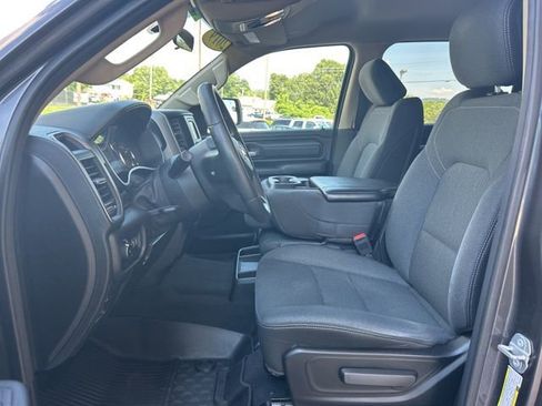 Used 2019 RAM 1500 Tradesman image 12