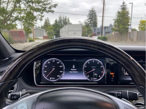 Used 2015 Mercedes-Benz S 550 Sedan image 8
