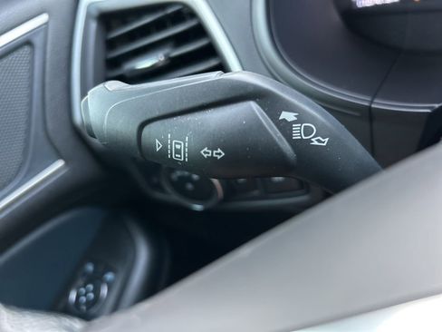 Used 2023 Ford Edge SEL w/ Sport Appearance Package image 22