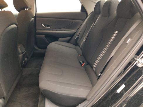 Used 2024 Hyundai Elantra SEL FWD image 18
