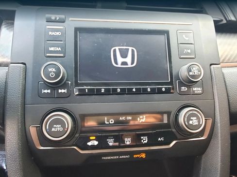 Used 2017 Honda Civic Sport image 28