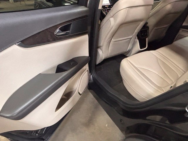 Used 2019 Lincoln Nautilus Select w/ Cargo Utility Package FWD image 14