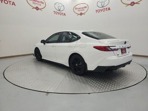 Certified 2025 Toyota Camry SE w/ Convenience Package image 6