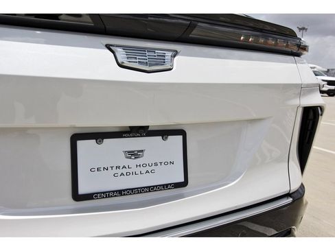 Certified 2025 Cadillac Lyriq Luxury RWD image 29