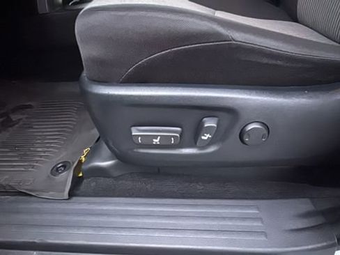 Used 2024 Toyota 4Runner SR5 image 29