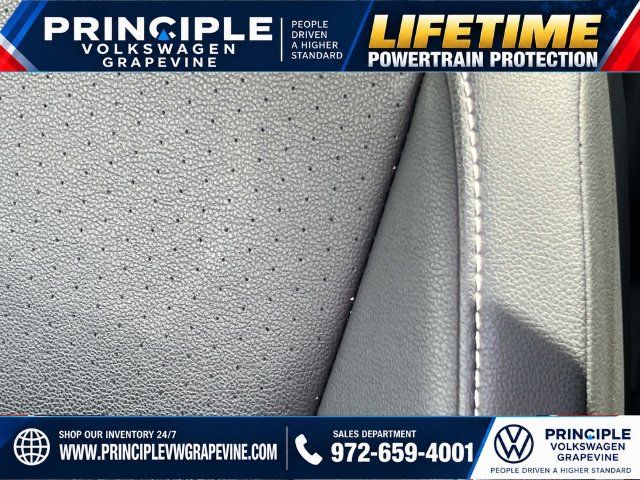 Used 2023 Volkswagen Tiguan SE FWD image 14