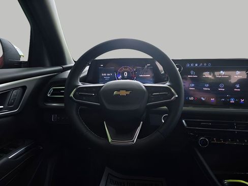 New 2026 Chevrolet Traverse LT w/ LPO, Floor Liner Package AWD/4WD image 19