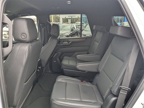Used 2025 GMC Yukon Denali image 13