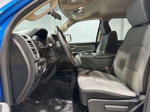 Used 2020 RAM 1500 Big Horn AWD/4WD image 11
