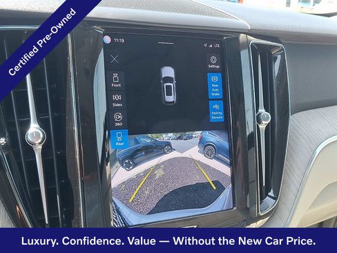 Certified 2023 Volvo XC60 B5 Plus w/ Climate Package AWD/4WD image 19