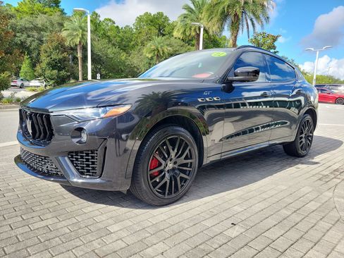Used 2022 Maserati Levante GT AWD/4WD image 6