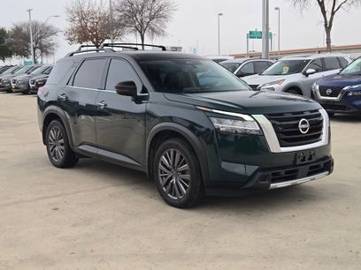 Used 2023 Nissan Pathfinder SL w/ SL Premium Package
