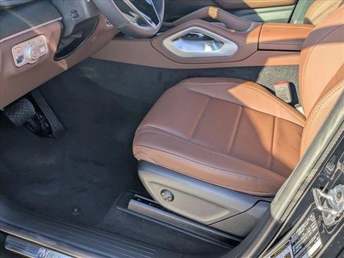 New 2026 Mercedes-Benz GLS 450 4MATIC image 4