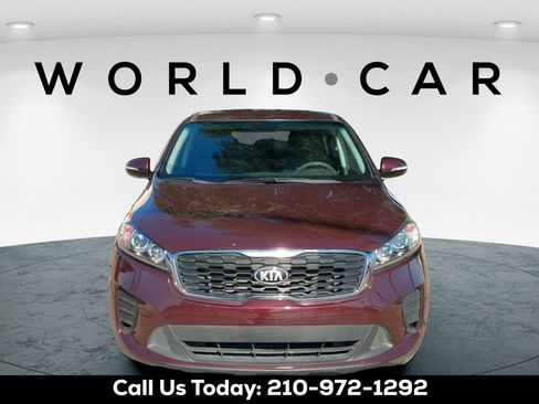 Used 2019 Kia Sorento FWD image 16