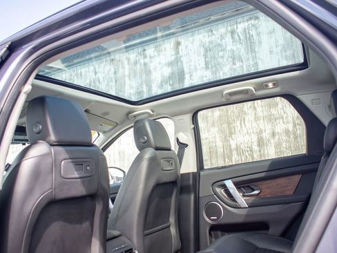 Used 2024 Land Rover Discovery Sport S image 35