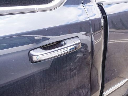 Used 2019 RAM 1500 Limited AWD/4WD image 11