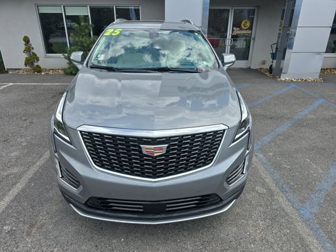 Used 2025 Cadillac XT5 Premium Luxury w/ Technology Package AWD/4WD image 9