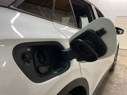 Used 2023 Volkswagen ID.4 Pro S image 91