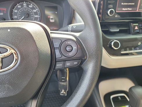 Used 2022 Toyota Corolla L image 23