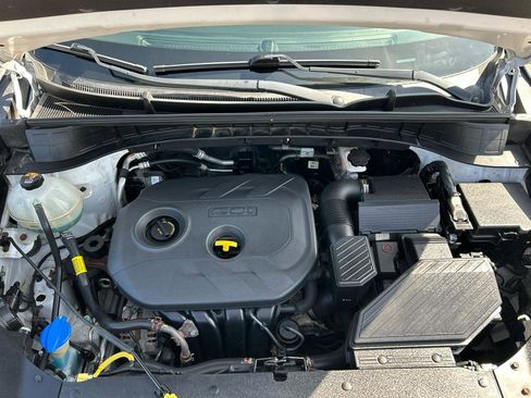 Used 2018 Hyundai Tucson SE image 24