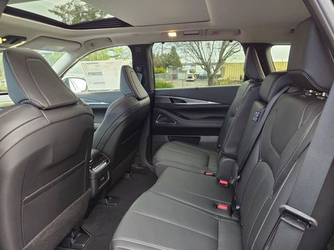 New 2025 INFINITI QX60 Luxe image 22