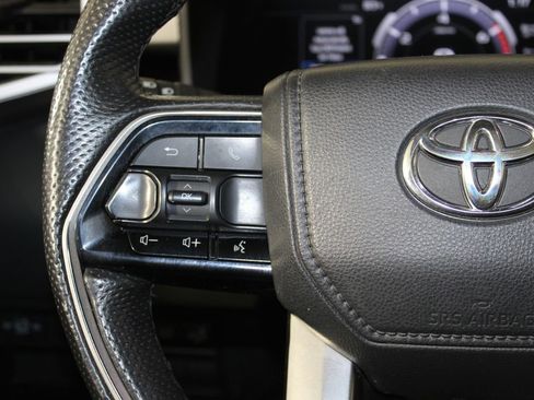 Used 2023 Toyota Tundra Limited image 17