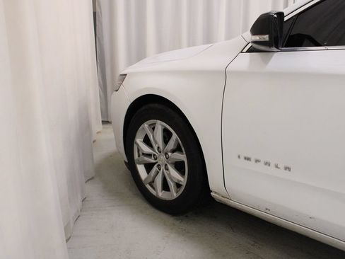 Used 2018 Chevrolet Impala LT FWD image 29