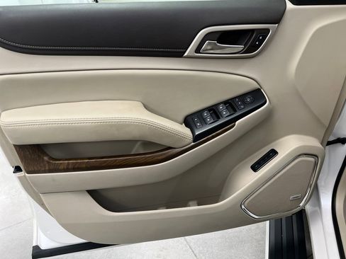 Used 2019 GMC Yukon Denali w/ Denali Ultimate Package AWD/4WD image 11