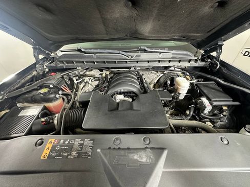 Used 2017 Chevrolet Silverado 1500 W/T AWD/4WD image 12