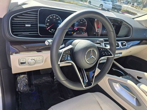 Used 2026 Mercedes-Benz GLS 450 GLS 450 image 28