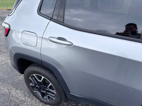 Used 2021 Jeep Compass Trailhawk AWD/4WD image 5