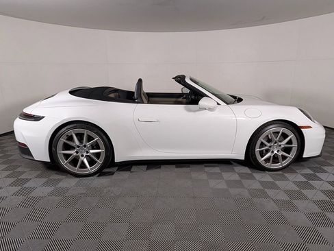 Certified 2025 Porsche 911 Carrera RWD image 8