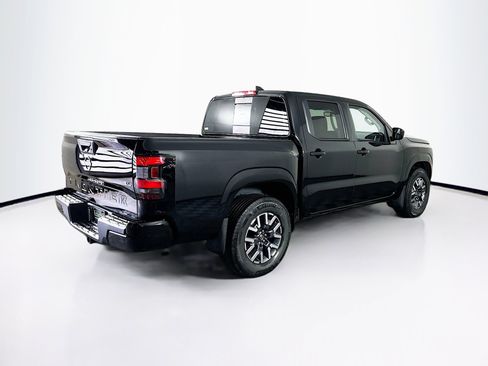 Used 2024 Nissan Frontier SL image 9