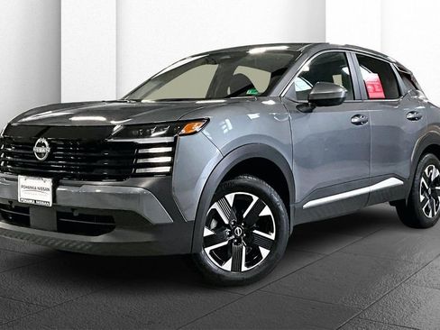 Certified 2025 Nissan Kicks SV image 12