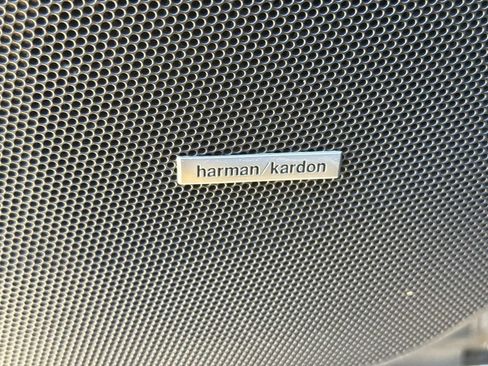 Used 2019 Subaru Forester Touring image 24