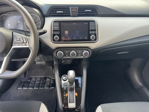 Used 2021 Nissan Versa SV image 17