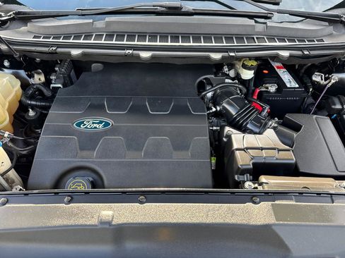Used 2015 Ford Edge SEL w/ Equipment Group 201A image 8