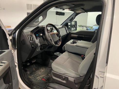 Used 2014 Ford F350 XLT w/ Advanced Security Group image 10