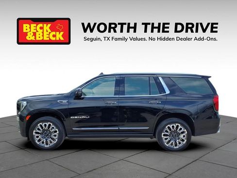 Certified 2023 GMC Yukon Denali Ultimate AWD/4WD image 3