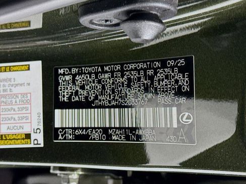 Certified 2025 Lexus UX 300h FWD w/ Accessory Package (Z2) image 35
