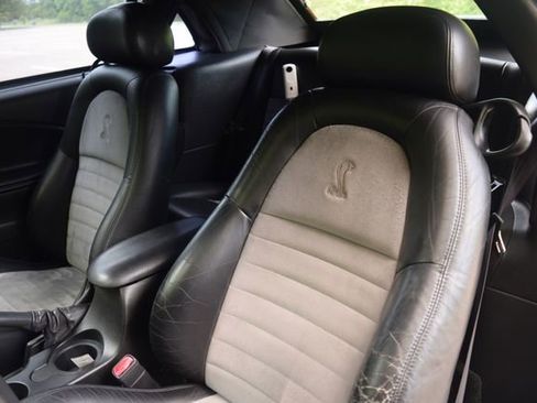 Used 2001 Ford Mustang Cobra RWD image 14