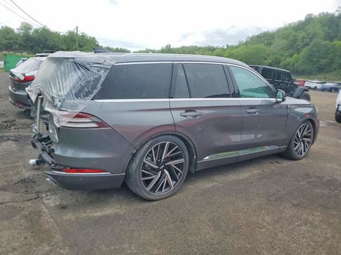 Used 2025 Lincoln Aviator Reserve w/ Equipment Group 201A AWD/4WD image 4