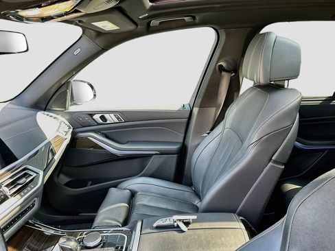 Used 2019 BMW X5 xDrive40i w/ Executive Package AWD/4WD image 26