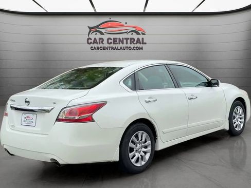 Used 2015 Nissan Altima 2.5 S w/ Power Driver Seat Package FWD image 6